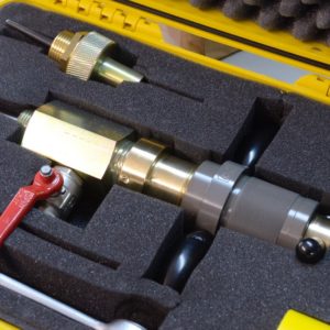Hot tapping installation tools