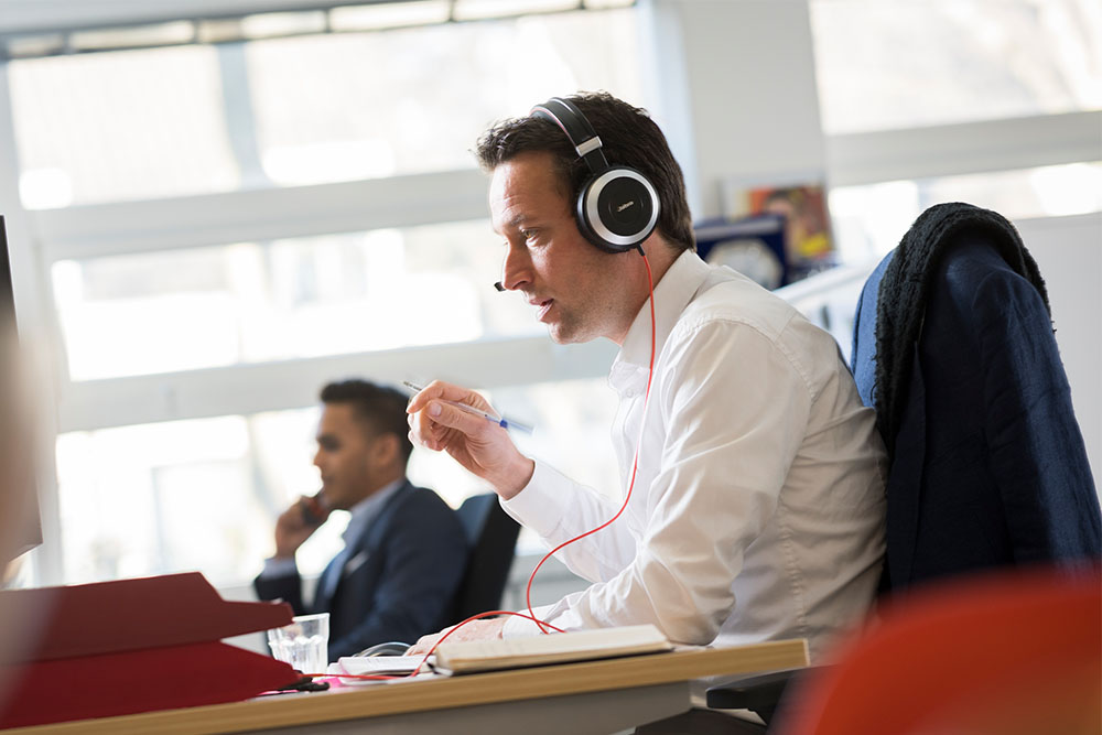 Sales Engineer tegel We are looking for a Sales Engineer